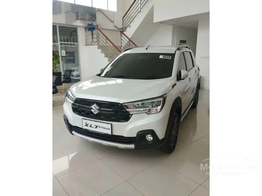 Jual Mobil Suzuki XL7 2024 BETA Hybrid 1.5 di Jawa Barat Automatic Wagon Putih Rp 265.200.000