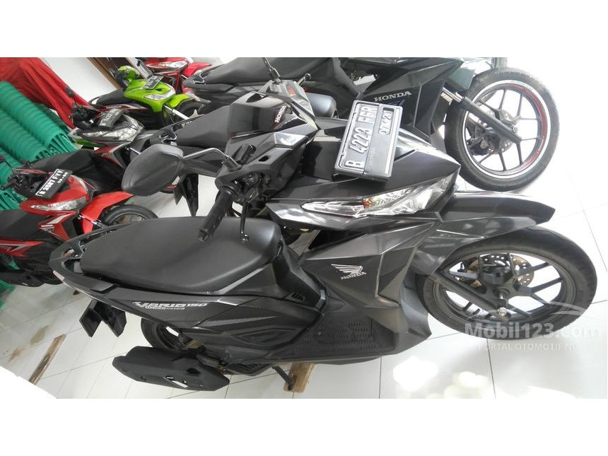 Jual Motor Honda Vario 2019  150 0 2 di Jawa Barat 