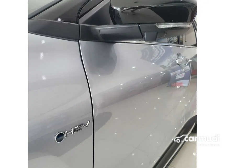 2026 Toyota Yaris Cross S HV with GR Parts Aero Pkg SUV