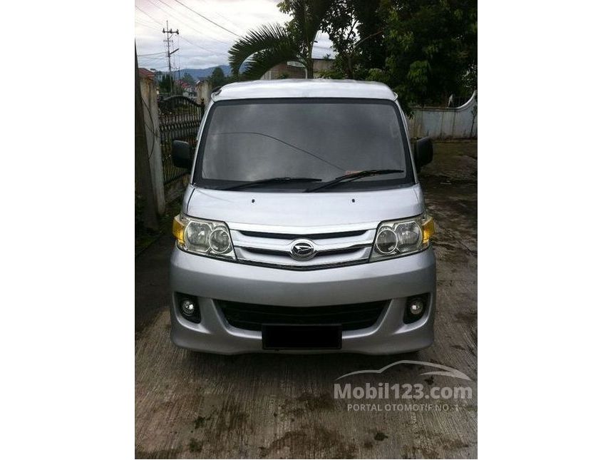 Jual Mobil Daihatsu Luxio 2012 X 1.5 di Bengkulu Manual 