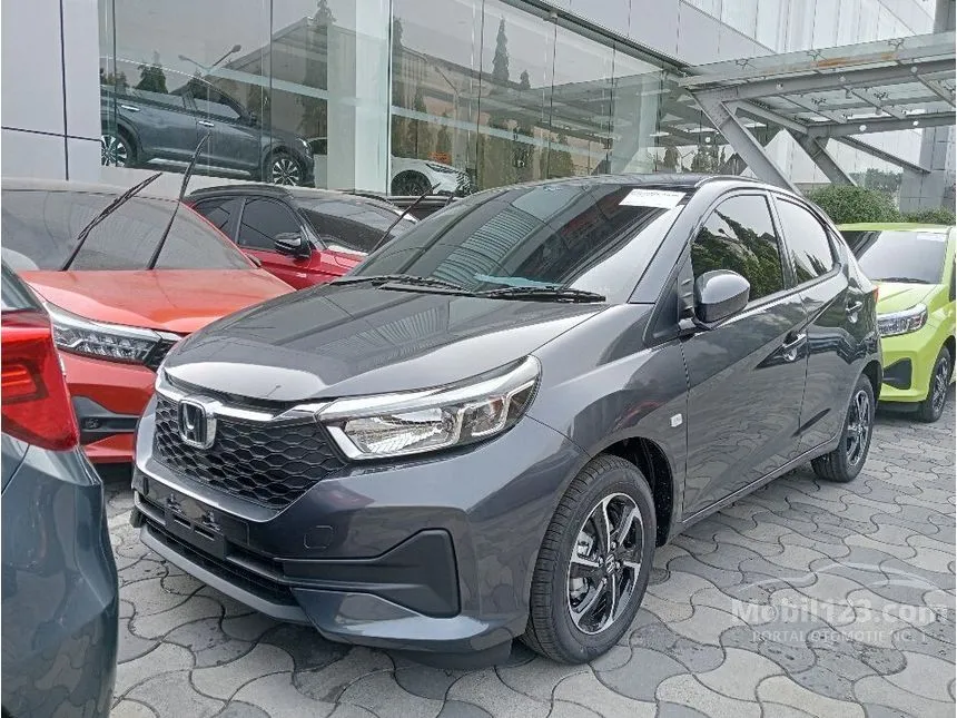 Jual Mobil Honda Brio 2024 E Satya 1.2 di DKI Jakarta Automatic Hatchback Lainnya Rp 5.000.000