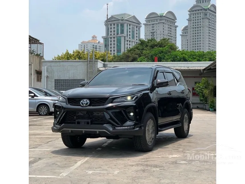 Jual Mobil Toyota Fortuner 2025 VRZ TSS GR Parts Aero Package 2.8 di Banten Automatic SUV Hitam Rp 500.700.000