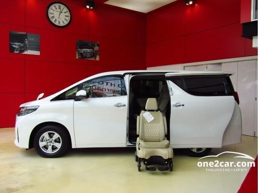 2022 Toyota Alphard HV X Welcab Van
