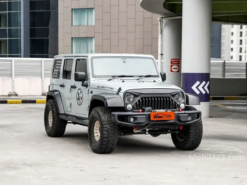 Jual Mobil Jeep Wrangler 2011 Rubicon Unlimited 4 Door 3.8 di DKI Jakarta Automatic SUV Coklat Rp 720.000.000