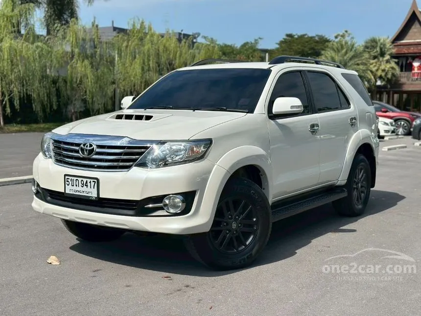2014 Toyota FORTUNER V SUV