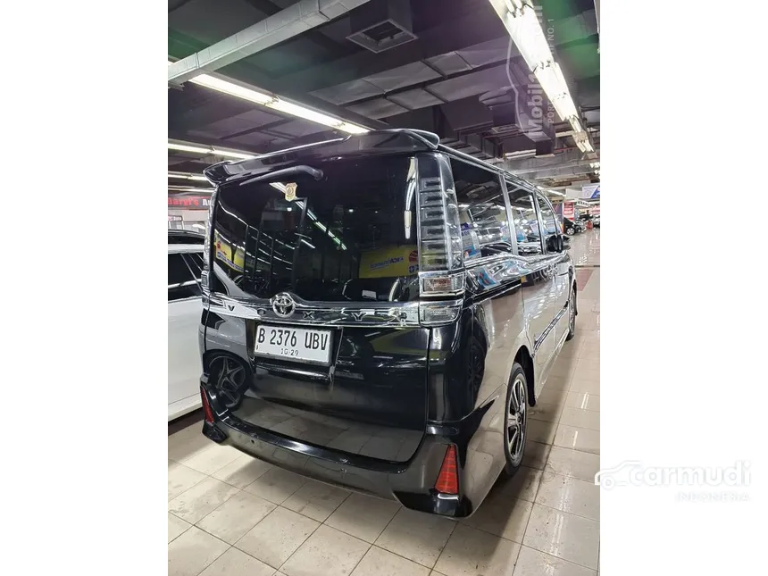 2019 Toyota Voxy MPV