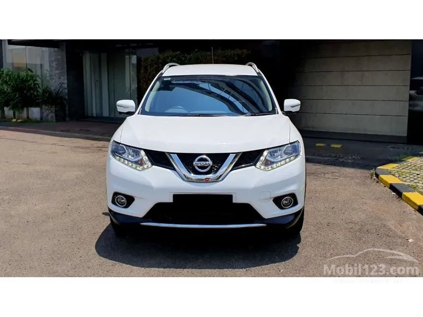 Jual Mobil Nissan X