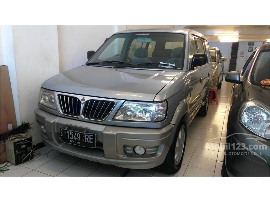 Jual Mobil  Mitsubishi Kuda  2002 Grandia 2 0 di Jawa Timur 