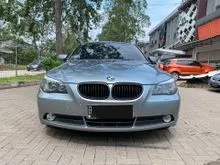 2005 BMW 523i 2.5 E60 Sedan AT Matic Abu-abu