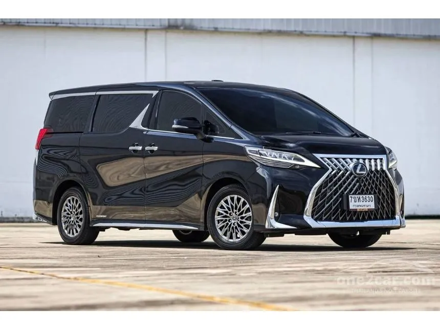 2021 Lexus LM300h Executive Van