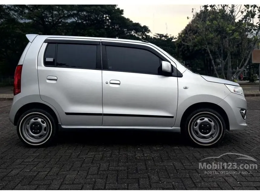 2019 Suzuki Karimun Wagon R GS Hatchback