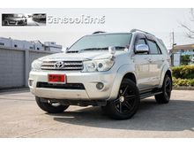 2011 Toyota Fortuner 3.0 (ปี 08-11) V SUV