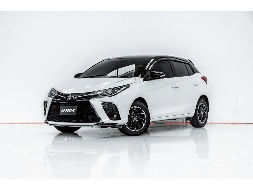 2022 Toyota YARIS Sport Premium X Hatchback