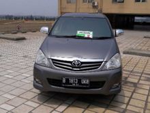 Toyota Kijang Innova 2.0 G AT 2011 Abu Abu