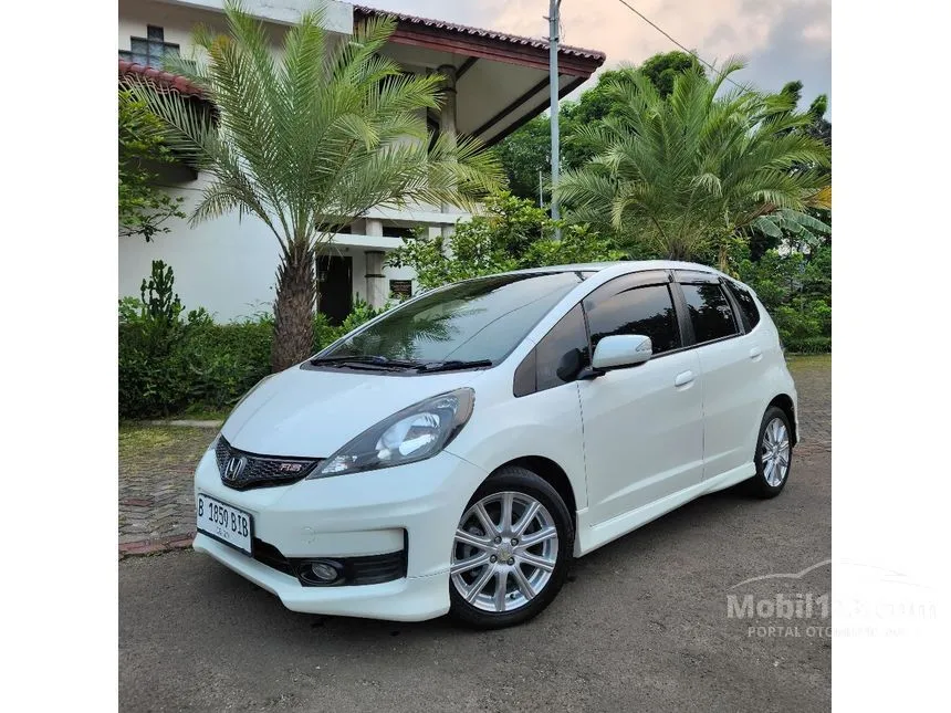 Jual Mobil Honda Jazz 2014 RS 1.5 di DKI Jakarta Automatic Hatchback Putih Rp 164.000.000
