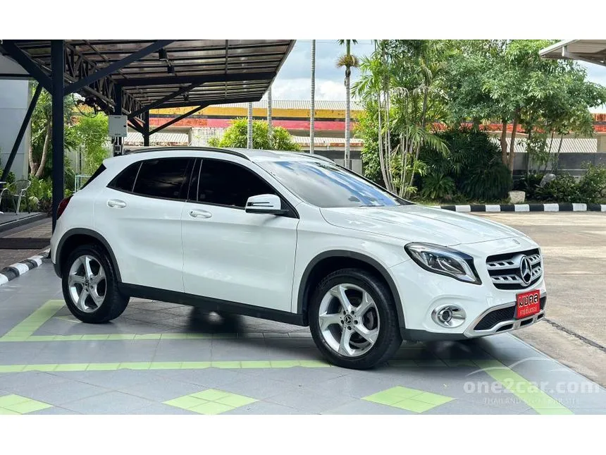 2020 Mercedes-Benz GLA200 Urban SUV