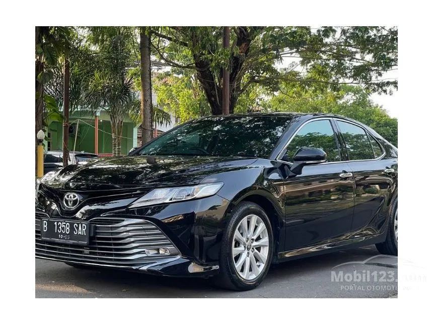 Jual Mobil Toyota Camry 2021 V 2.5 di Banten Automatic Sedan Hitam Rp 410.000.000