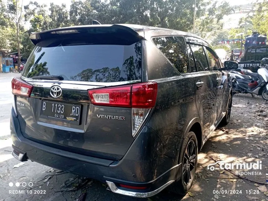 2020 Toyota Innova Venturer Wagon