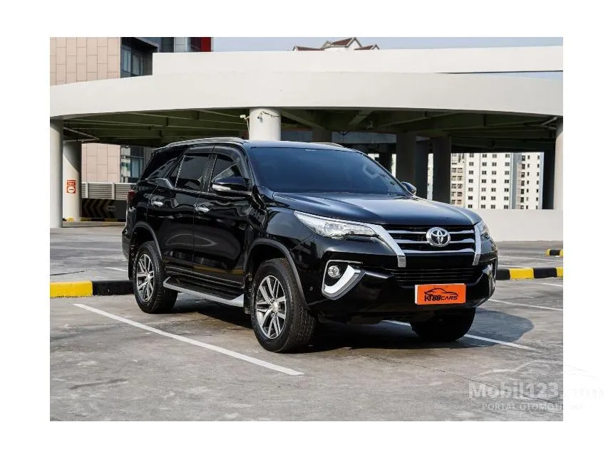 Jual Mobil Toyota Fortuner 2019 VRZ 2.4 di DKI Jakarta Automatic SUV Hitam Rp 390.000.000