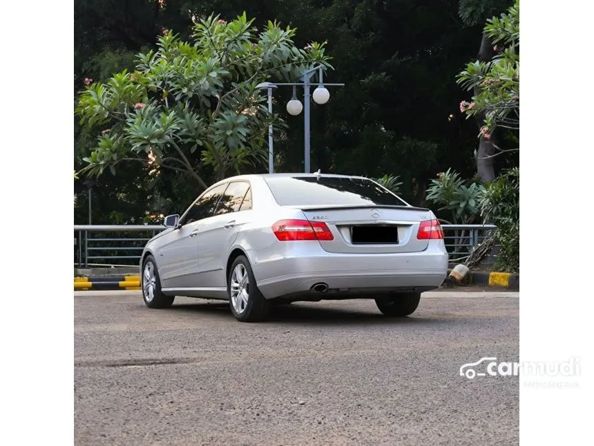 2010 Mercedes-Benz E250 CGI Avantgarde Sedan