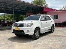 2013 Toyota FORTUNER 3.0 (ปี 12-15) V SUV