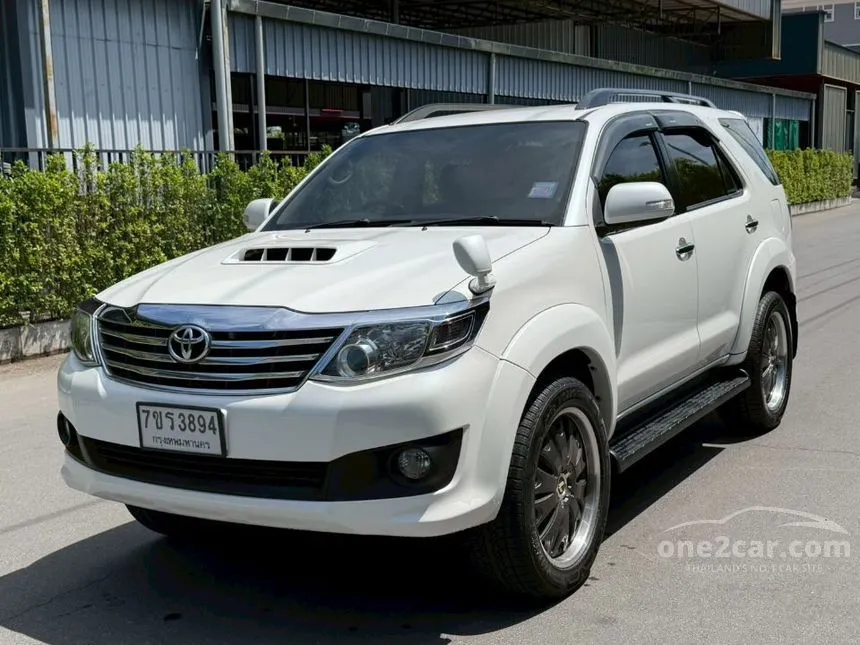 2012 Toyota FORTUNER V SUV