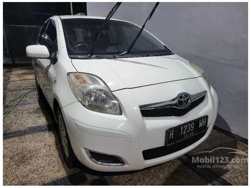Jual Mobil Toyota Yaris 2011 J 1.5 di Jawa Tengah Manual Hatchback Putih Rp 99.000.000