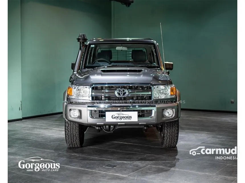 2022 Toyota Land Cruiser 70 GXL  Double Cab Chassis Pick-up