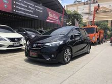 2015 Honda Jazz 1.5 (ปี 14-18) SV i-VTEC Hatchback AT