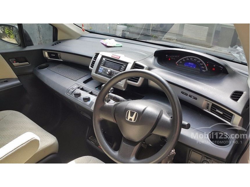 2013 Honda Freed S MPV