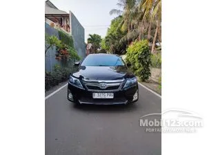 2014 Toyota Camry 2.5 Hybrid Sedan