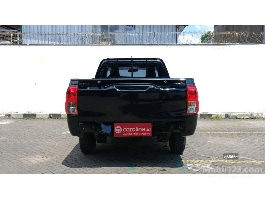 2021 Toyota Hilux Single Cab 4X2 (Gasoline) Pickup