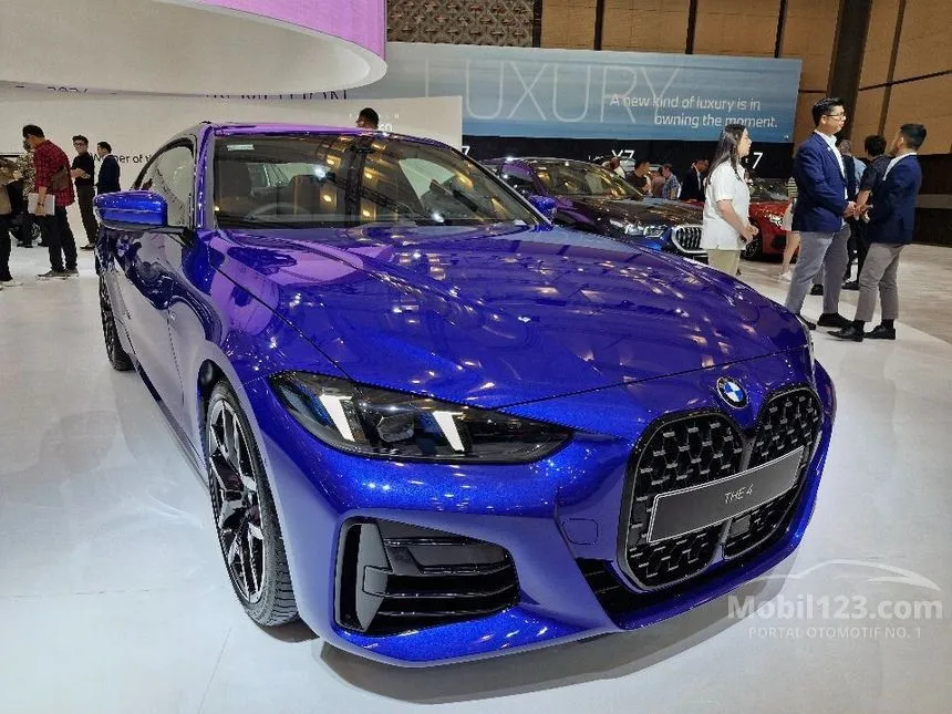 Jual Mobil BMW 430i 2024 M Sport Pro 2.0 di DKI Jakarta Automatic Coupe Biru Rp 1.701.000.000