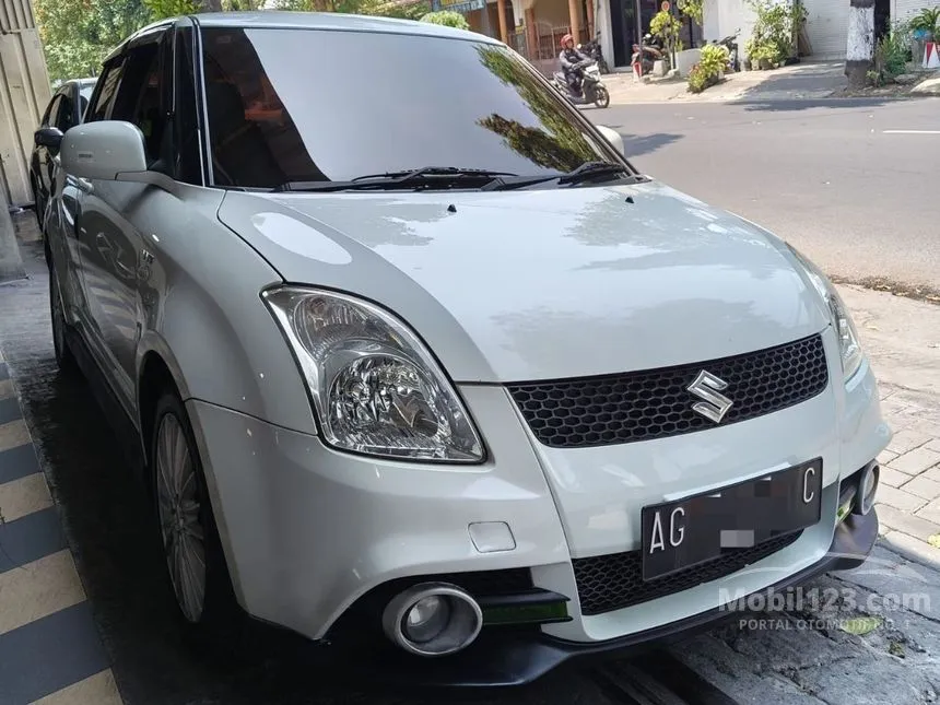 Jual Mobil Suzuki Swift 2012 GT3 1.5 di Jawa Timur Manual Hatchback Putih Rp 114.000.000