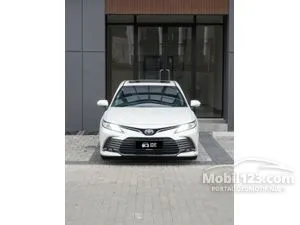 2023 Toyota Camry 2.5 Hybrid (Premium Color) Sedan
