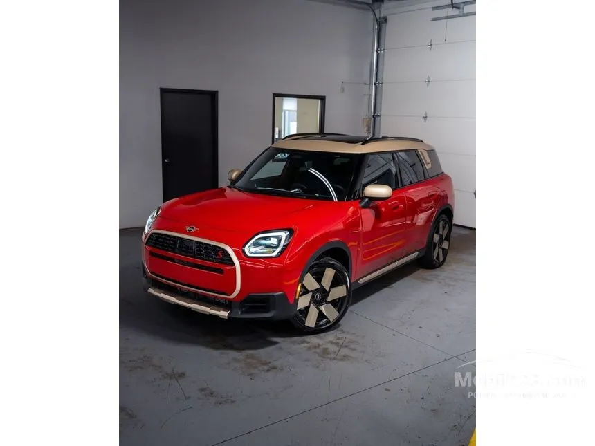 Jual Mobil MINI Countryman 2024 S ALL4 Favoured Trim 2.0 di DKI Jakarta Automatic SUV Merah Rp 1.461.000.000