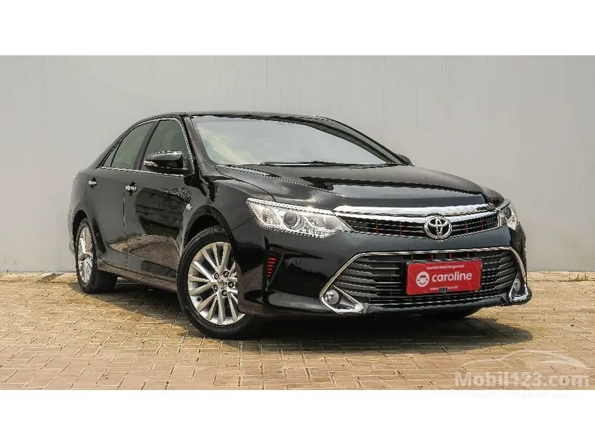 2017 Toyota Camry V Sedan