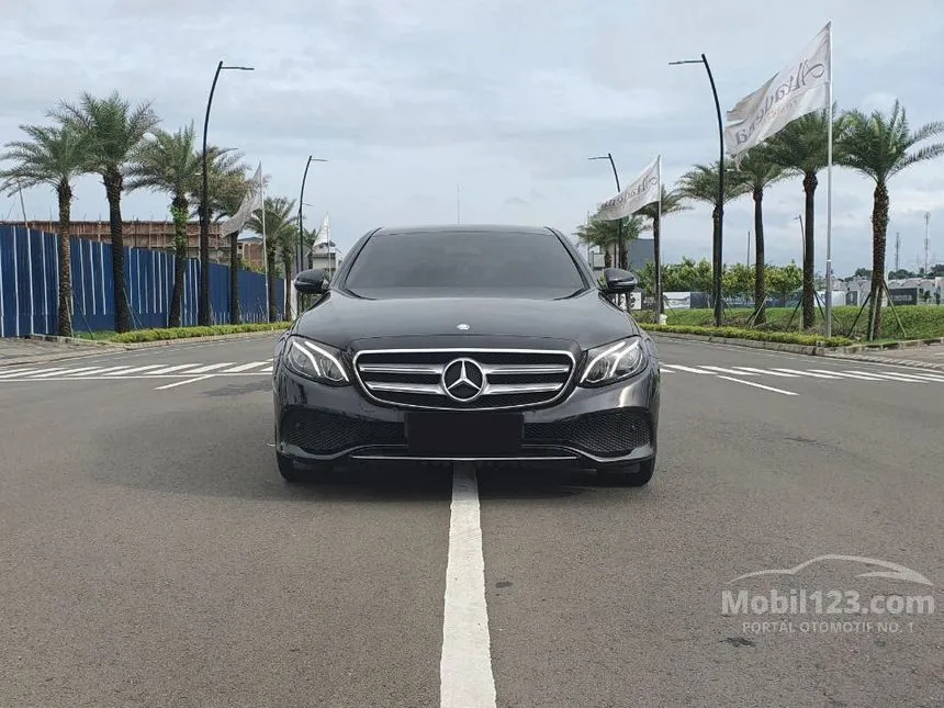 2017 Mercedes-Benz E250 Avantgarde CKD Sedan
