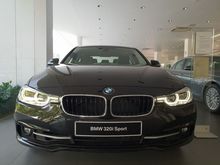 SPESIAL LIMITED BIG DISKON, BIG PROMO, BIG BONUS2018 BMW 320i 2.0 Sport Sedan