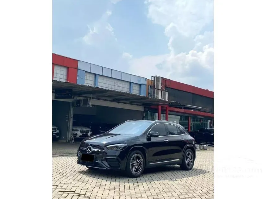 2024 Mercedes-Benz GLA200 AMG Line SUV