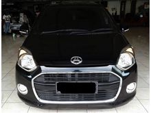 Daihatsu Ayla 1,0 X 2015 MT blacktop , Like new , good condition .