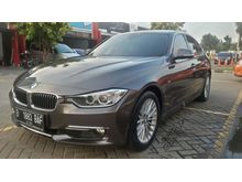 2014 BMW 320i 2.0 Luxury Sedan