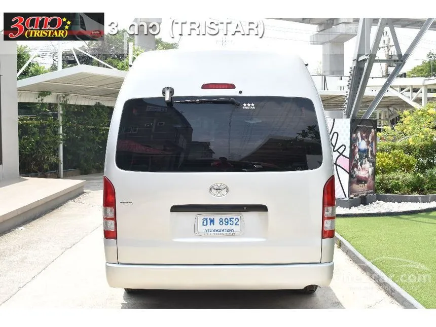 2012 Toyota HIACE D4D Van