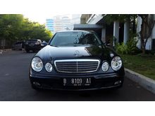 2008 Mercedes-Benz E200K 1.8 Black On Beige Good Condition TDP Murah 50Jt
