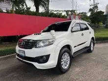 2013 Toyota FORTUNER 2.5 (ปี 12-15) V SUV