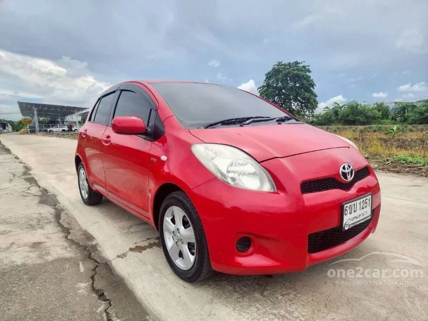 2012 Toyota YARIS J Hatchback