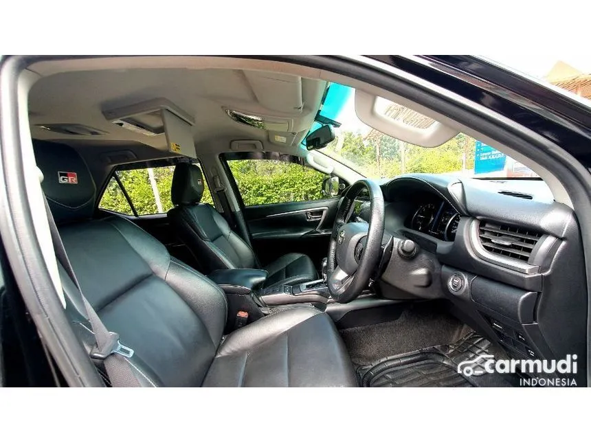 2022 Toyota Fortuner VRZ GR SPORT 4X2 SUV