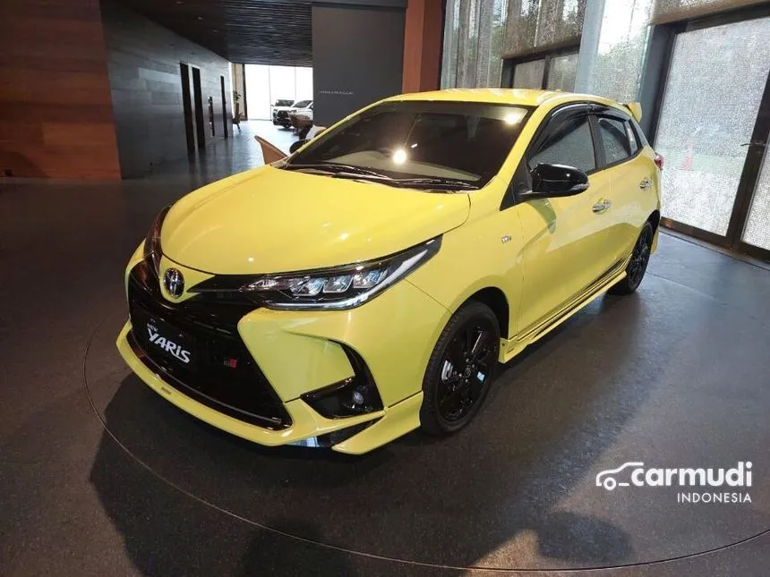 Jual Mobil Toyota Yaris 2024 S GR Sport 1.5 di Banten Automatic Hatchback Kuning Rp 323.000.000