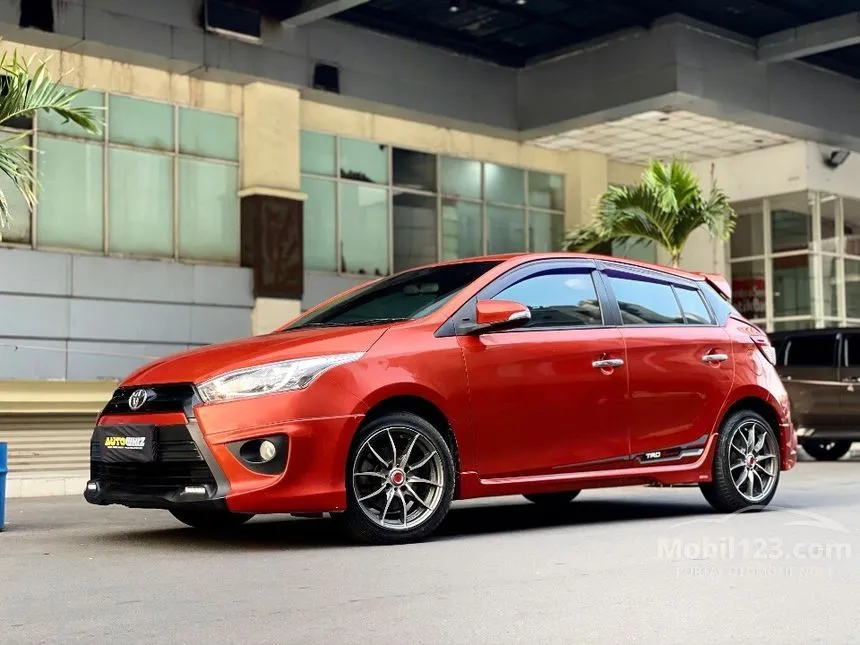 Jual Mobil Toyota Yaris 2015 TRD Sportivo 1.5 di DKI Jakarta Automatic Hatchback Orange Rp 155.000.000