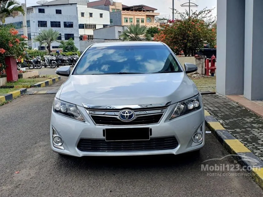 Jual Mobil Toyota Camry Hybrid 2014 Hybrid 2.5 di DKI Jakarta Automatic Sedan Silver Rp 230.000.000